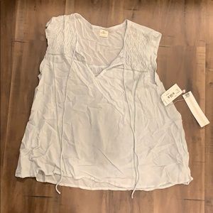 O’Neill powder blue top